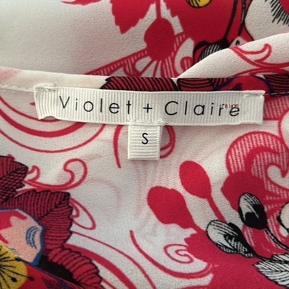 Violet + Claire Floral Boho Deep V-Neck Top Size Small - Picture 7 of 8